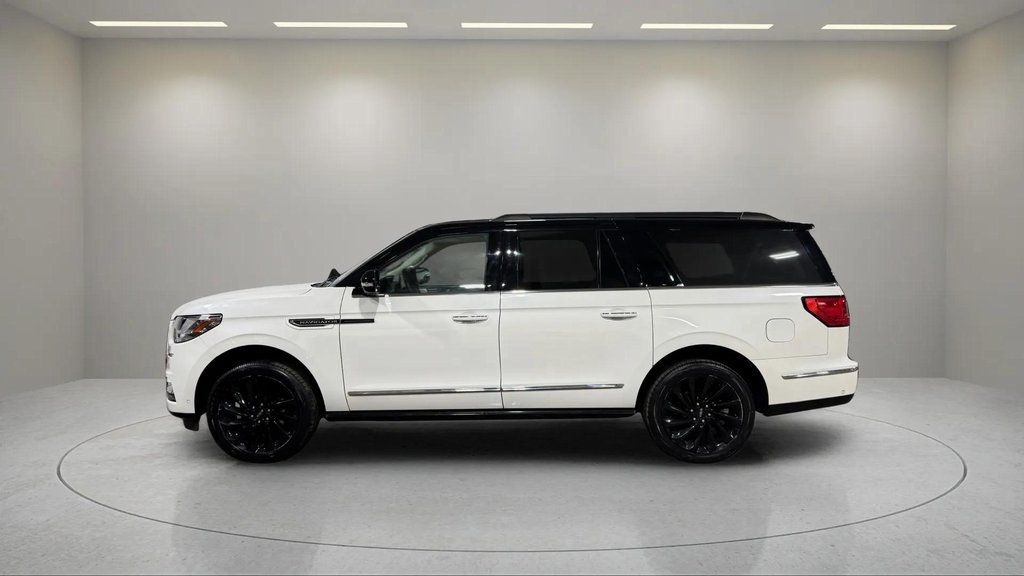 Certified Used 2021 Pristine White Lincoln Black Label image 18