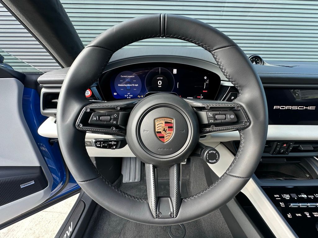 Thumbnail: 2026 Porsche Macan - 16