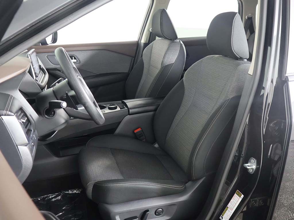 Used 2023 Black Nissan SV image 27