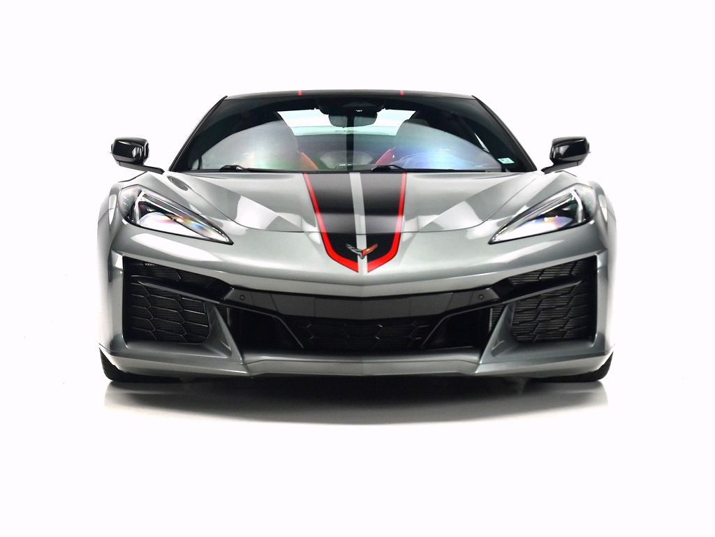 Used 2024 Gray Chevrolet Z06 image 3