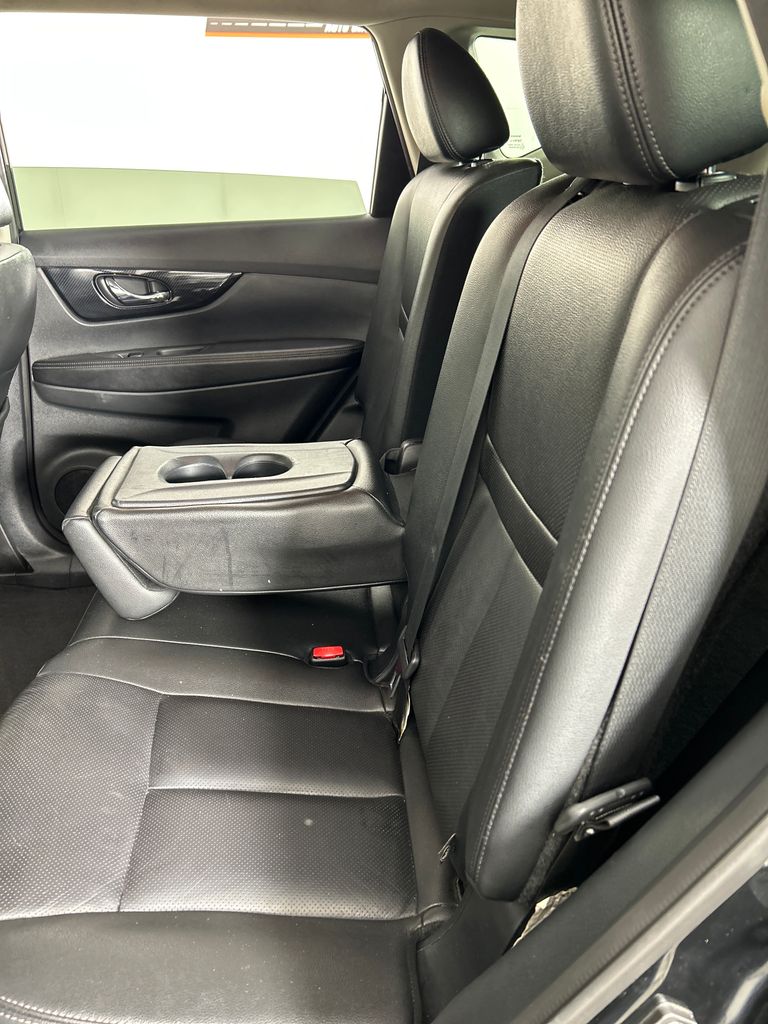 Used 2019 Black Nissan SL image 18
