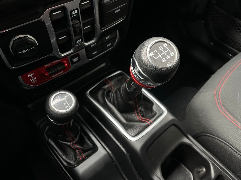 Thumbnail: 2020 Jeep Wrangler - 20