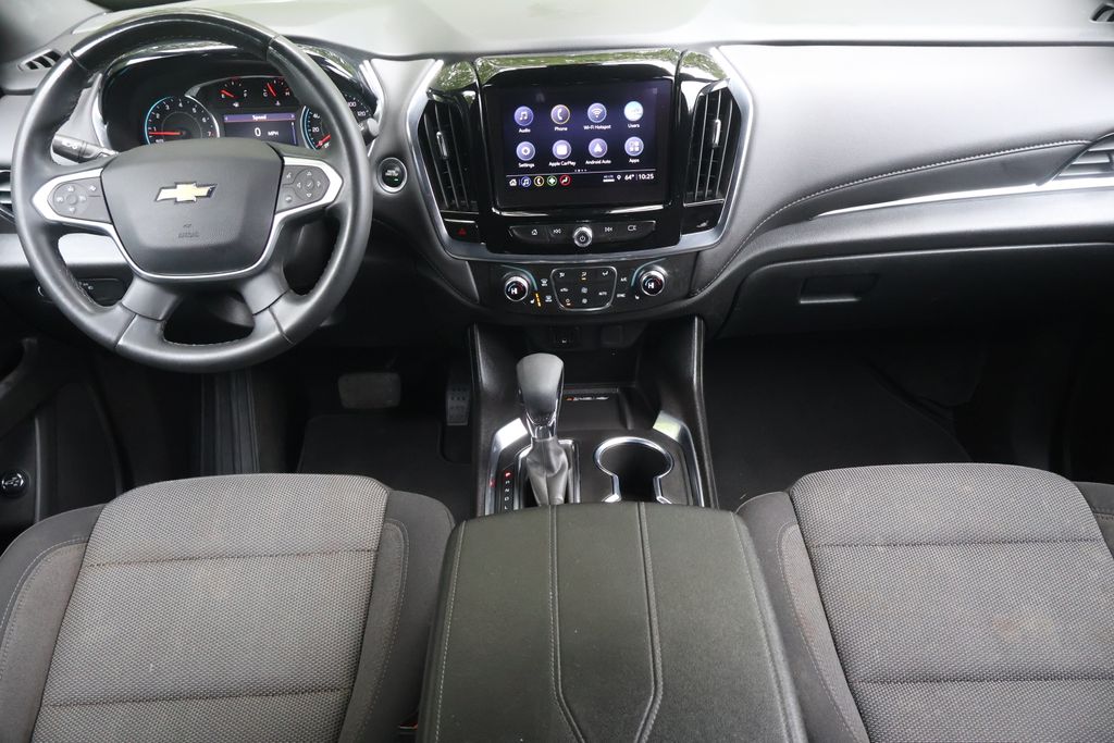 Thumbnail: 2023 Chevrolet Traverse - 15