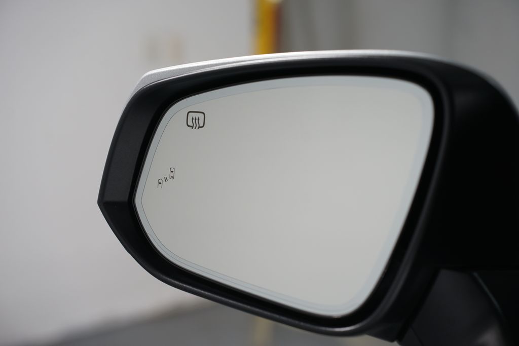 Thumbnail: 2023 Toyota Sienna - 26