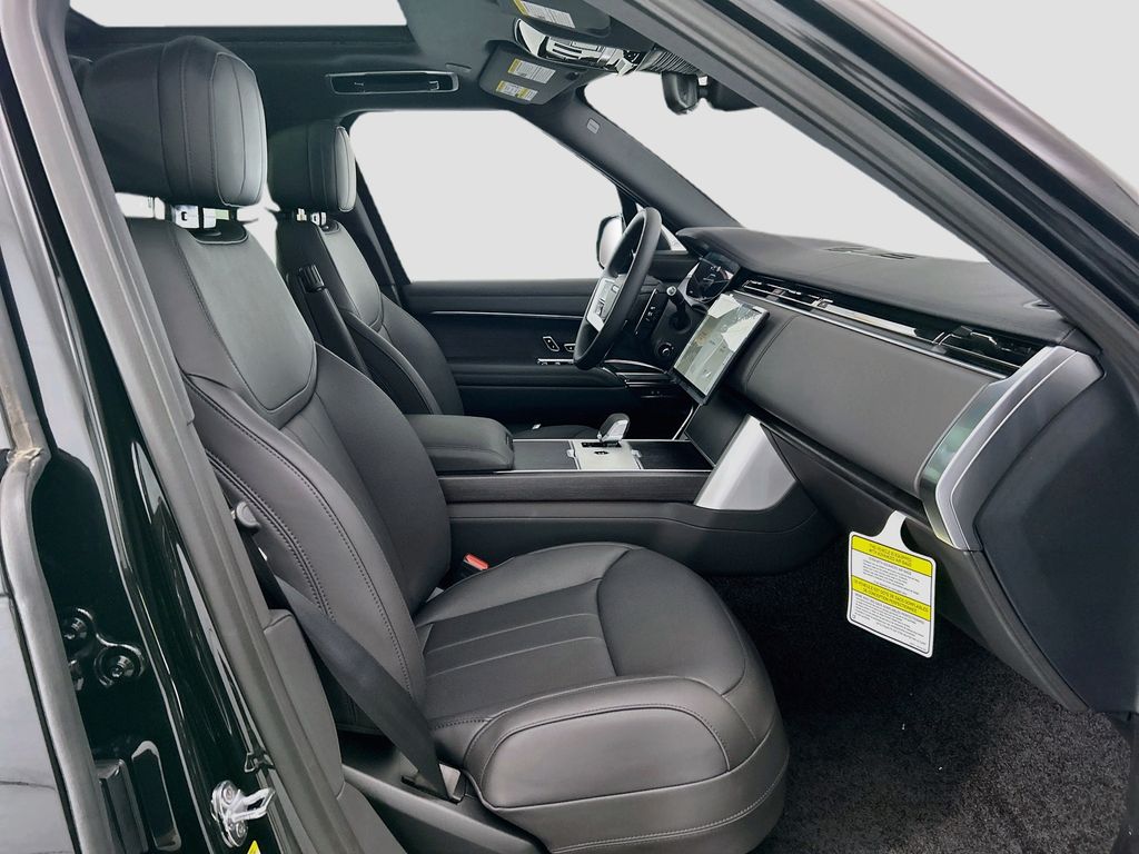 Thumbnail: 2026 Land Rover Range Rover - 19