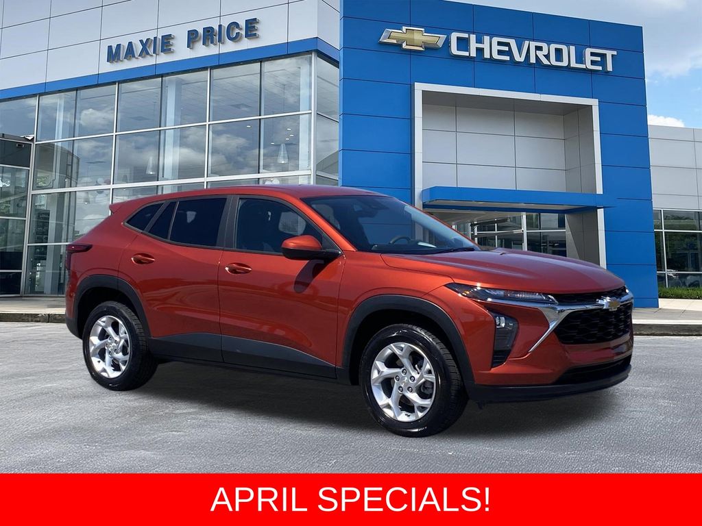Cayenne Orange Metallic 2024 Chevrolet Trax LS FWD SUV / Crossover Front-Wheel Drive 6-Speed Automatic