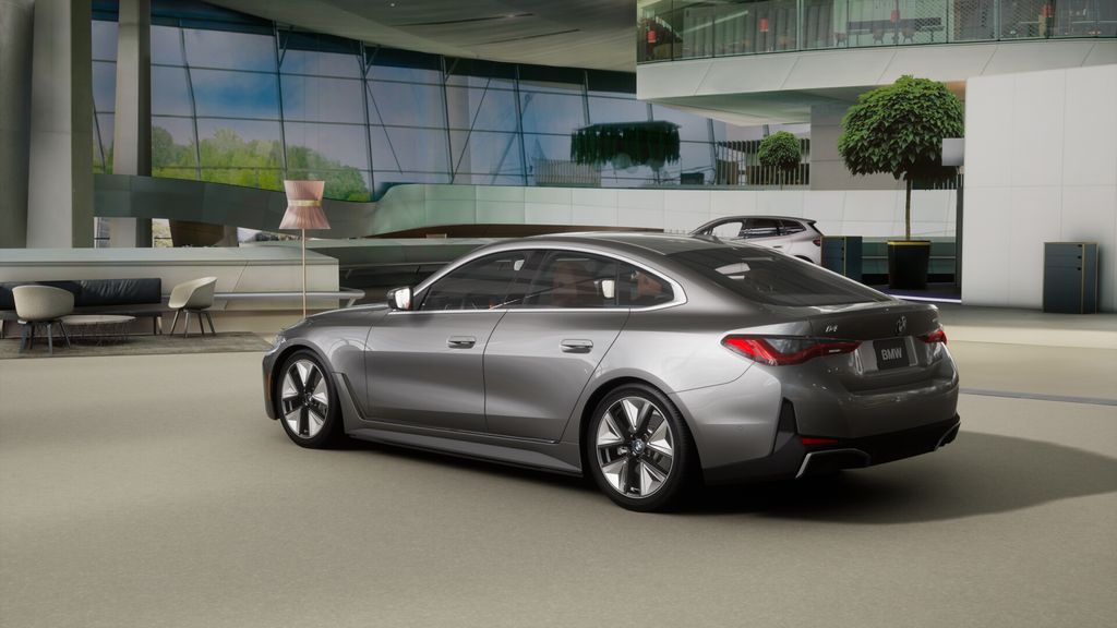 Thumbnail: 2026 BMW i4 - 28