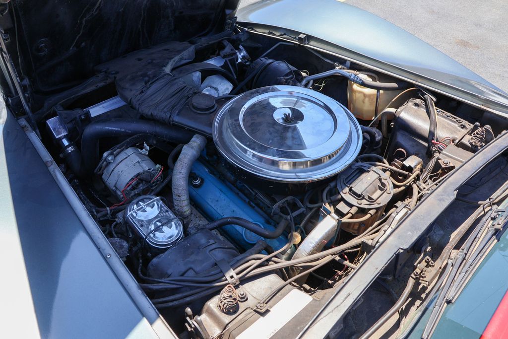 1977 Chevrolet Corvette Classic Coupe 22