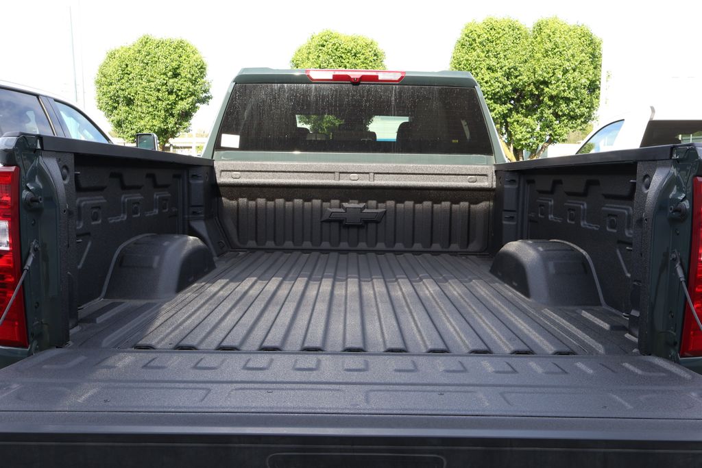 2025 Chevrolet Silverado 2500 LT 11