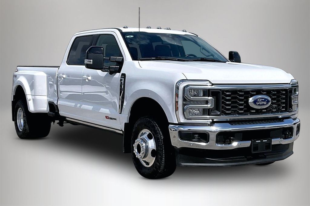 Used 2024 Ford Super Duty F-350 Lariat 4D Crew Cab