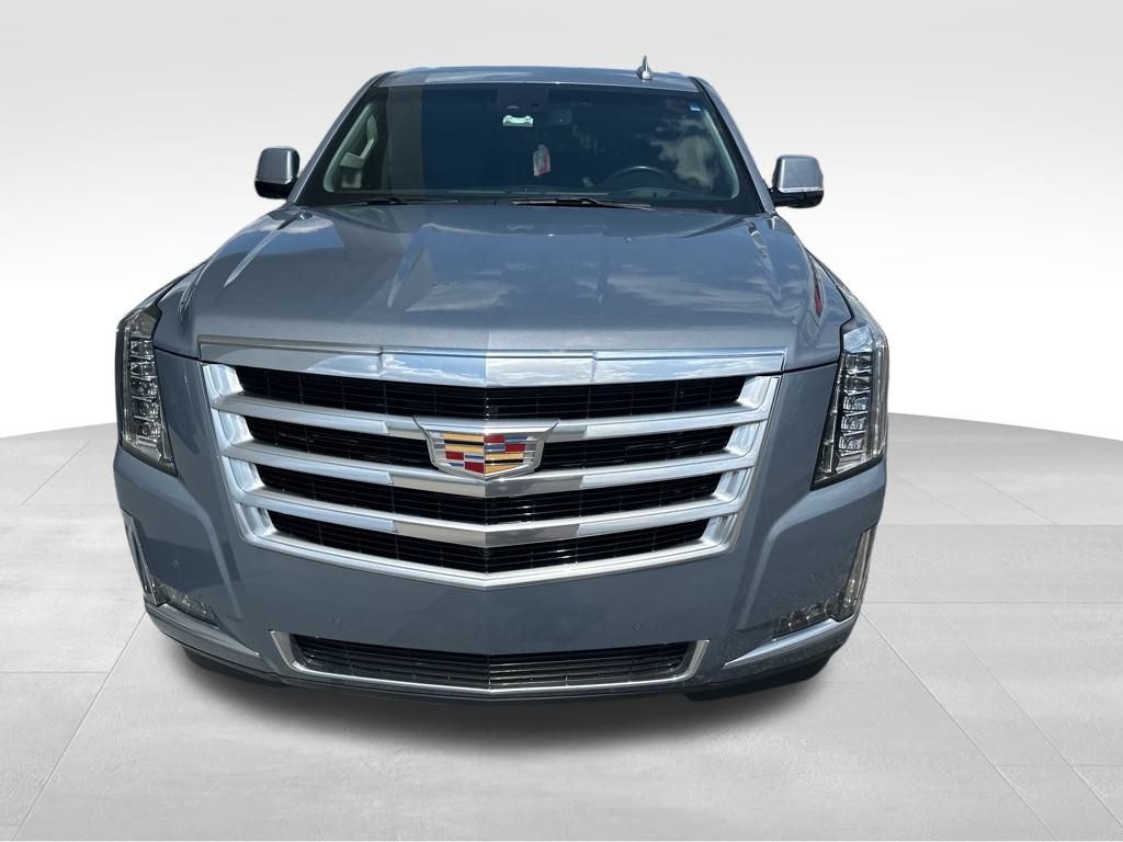 2016 Cadillac Escalade Luxury 2