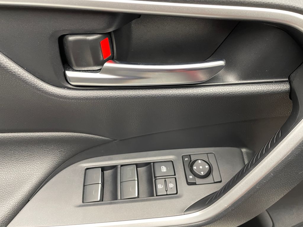 Thumbnail: 2023 Toyota RAV4 - 10