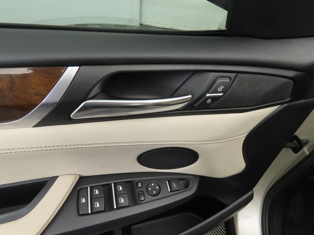 Thumbnail: 2016 BMW X3 - 23