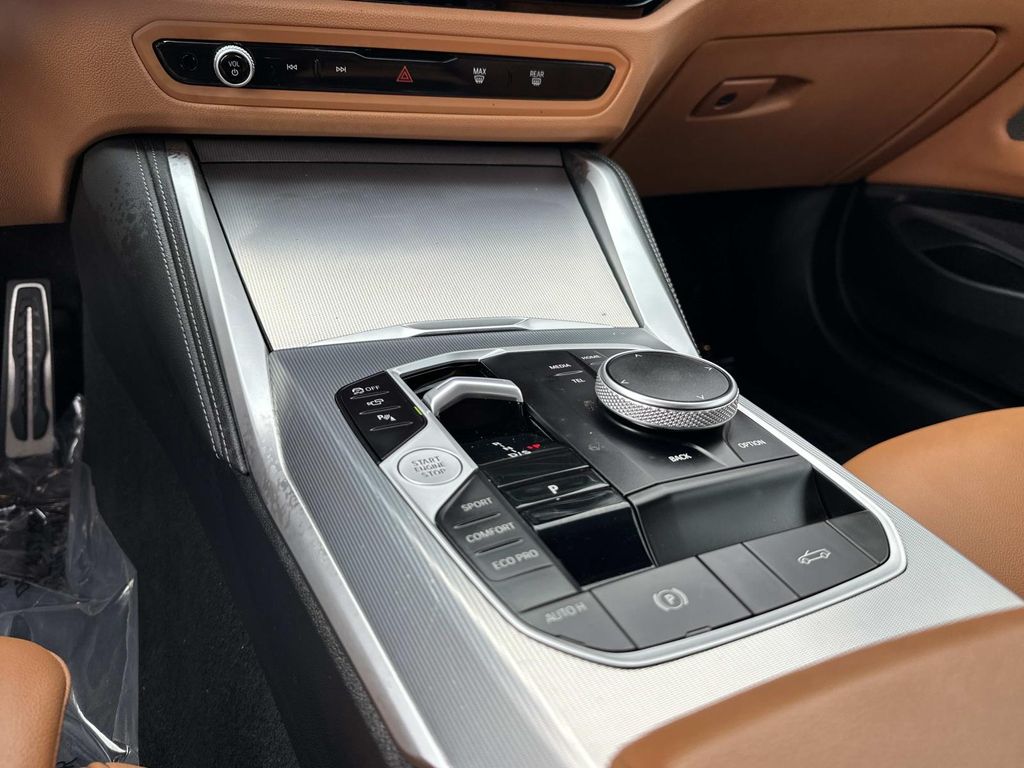 Used 2024 Gray Metallic BMW M440i xDrive image 21