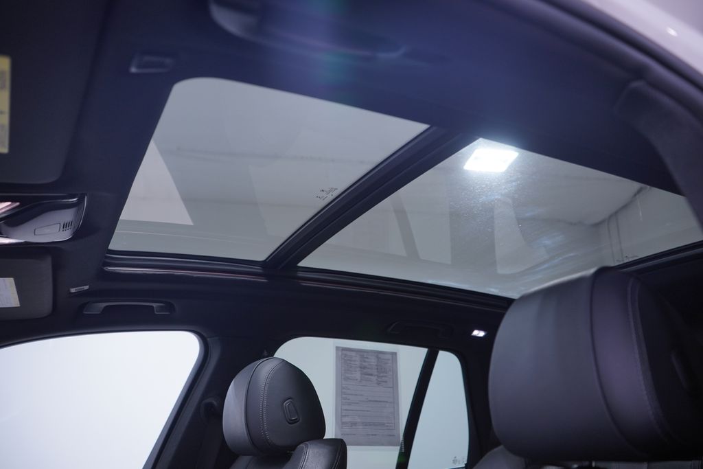 Thumbnail: 2021 BMW X5 - 8
