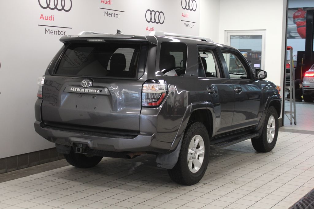 Thumbnail: 2015 Toyota 4Runner - 6