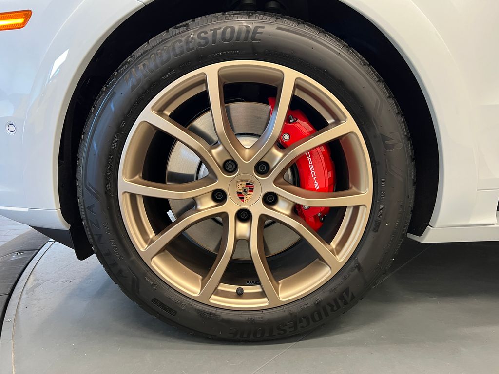 Thumbnail: 2026 Porsche Cayenne - 11