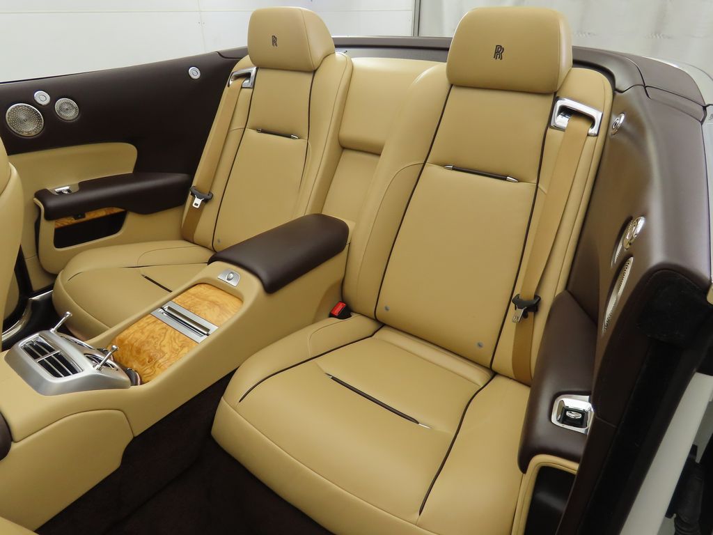2017 Rolls-Royce Dawn  28