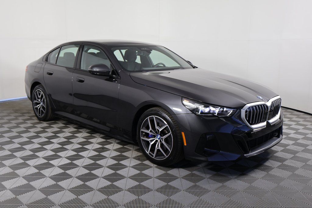 Thumbnail: 2024 BMW i5 - 3