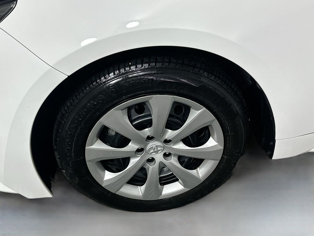 Thumbnail: 2024 Toyota Corolla - 30