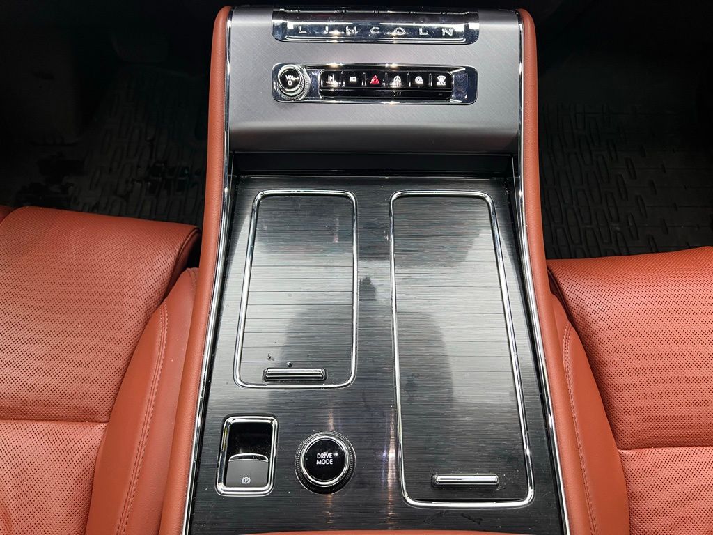 Thumbnail: 2025 Lincoln Aviator - 13