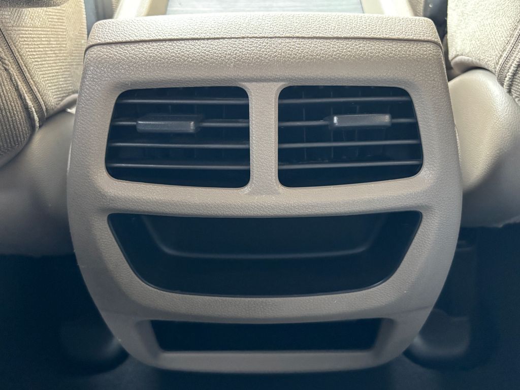 Thumbnail: 2019 Honda Pilot - 19