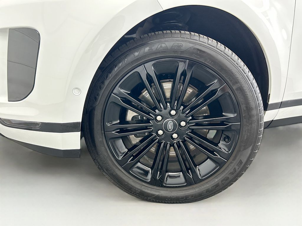 Thumbnail: 2025 Land Rover Range Rover Evoque - 29