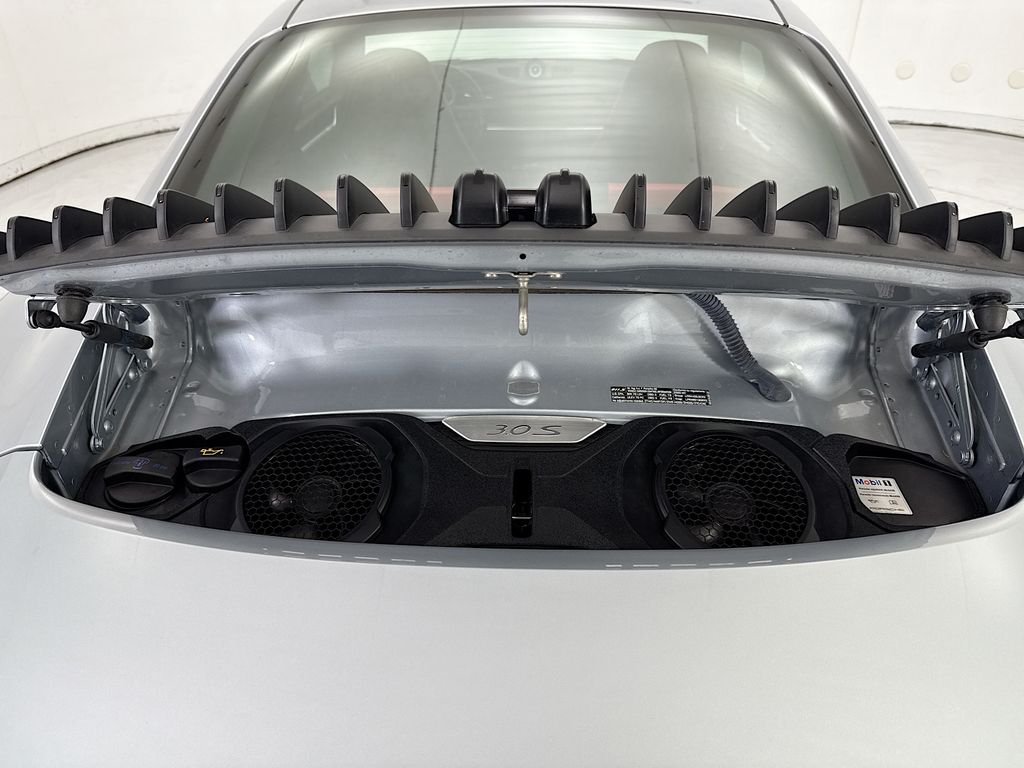 Thumbnail: 2020 Porsche 911 - 27