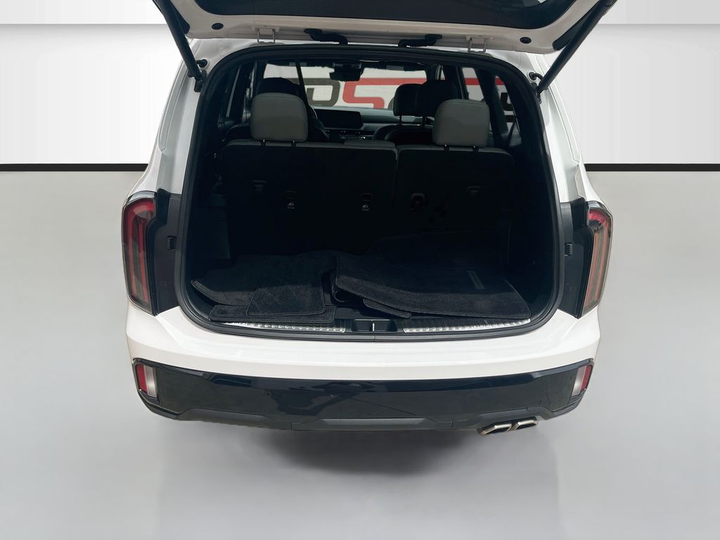 Used 2024 White Kia SX-Prestige X-Pro image 28
