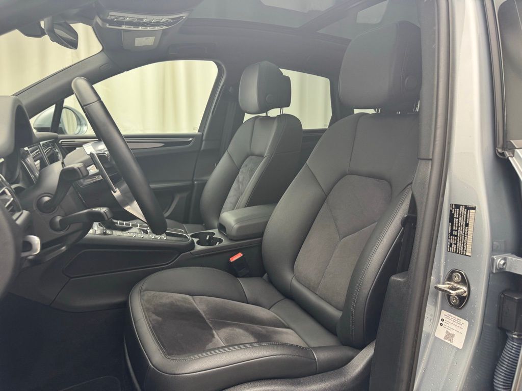 2021 Porsche Macan  5