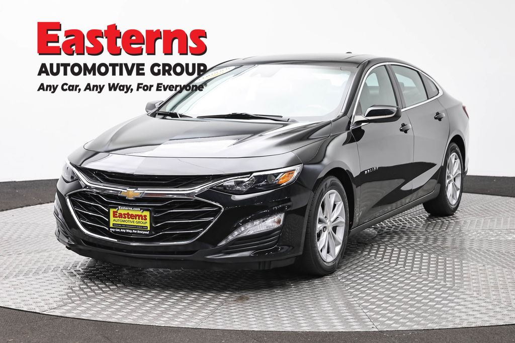 Mosaic Black Metallic 2022 Chevrolet Malibu LT FWD Sedan Front-Wheel Drive Continuously Variable Transmission