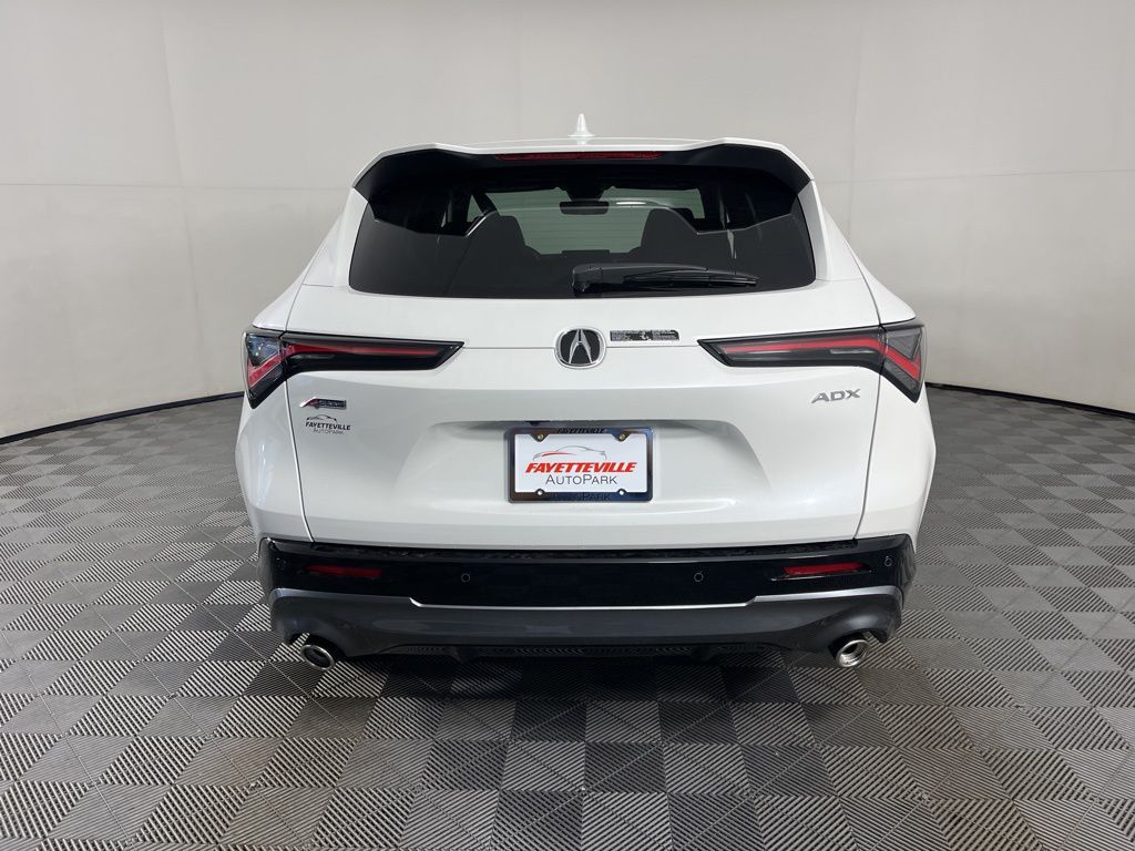 Thumbnail: 2025 Acura ADX - 4