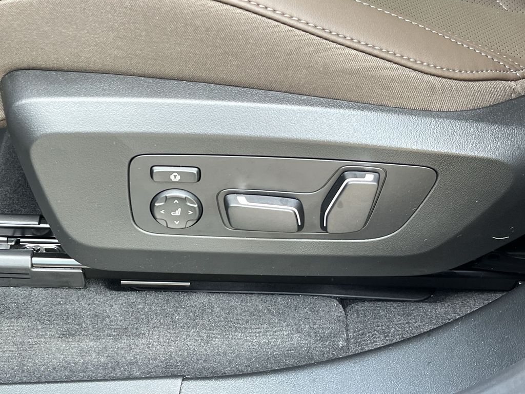 Thumbnail: 2026 BMW X3 - 12