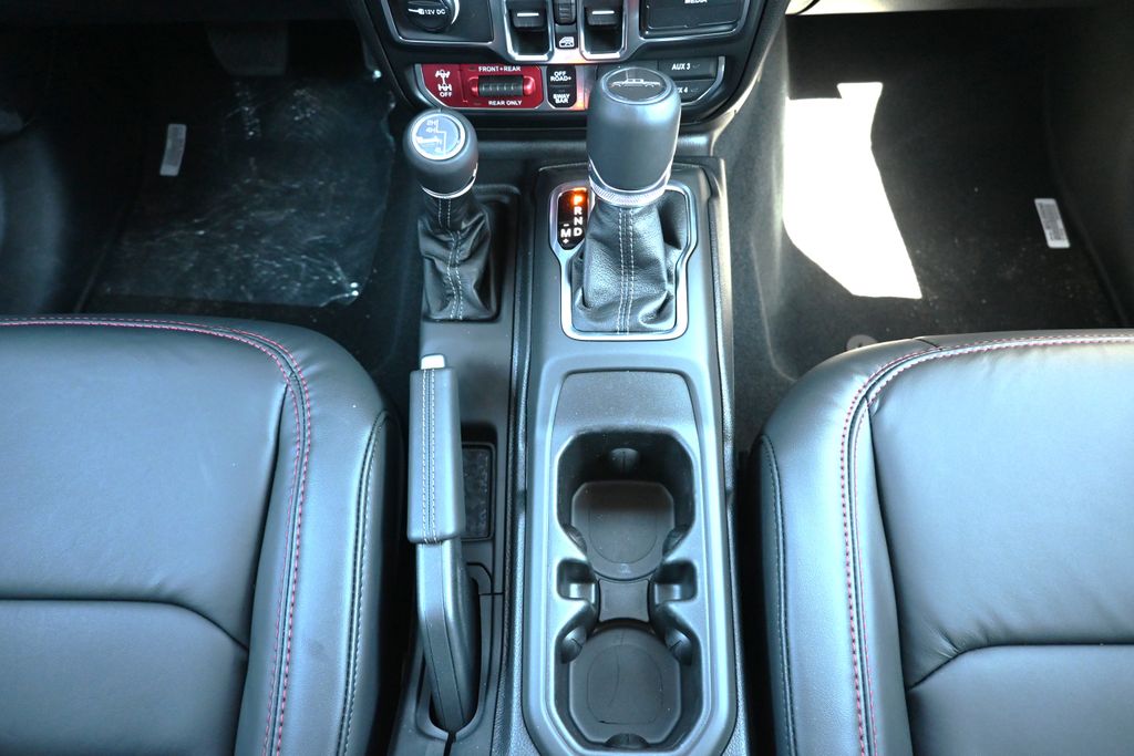 Thumbnail: 2026 Jeep Gladiator - 10