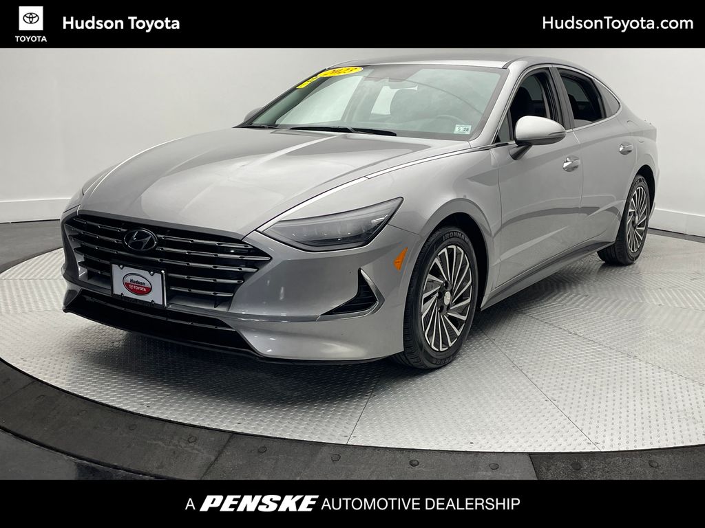 Thumbnail: 2023 Hyundai Sonata - 1