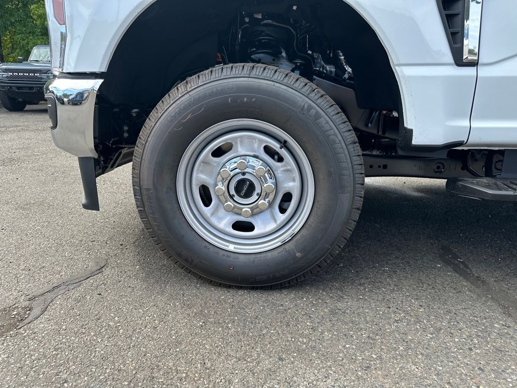 New 2026 Ford Super Duty F-250 Regular Cab 8' Box XL