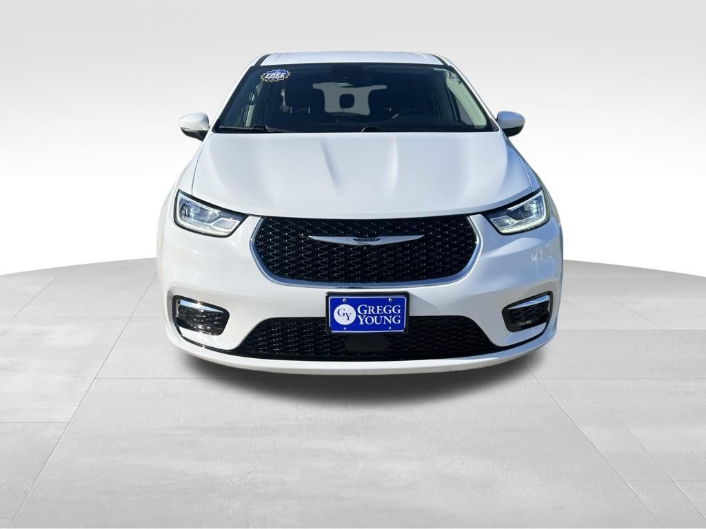 Used 2023 Chrysler Pacifica Van