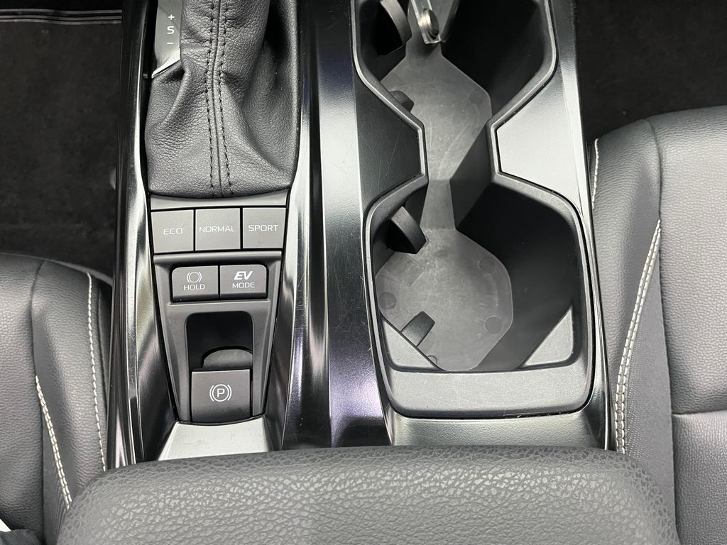 Thumbnail: 2025 Toyota Camry - 17