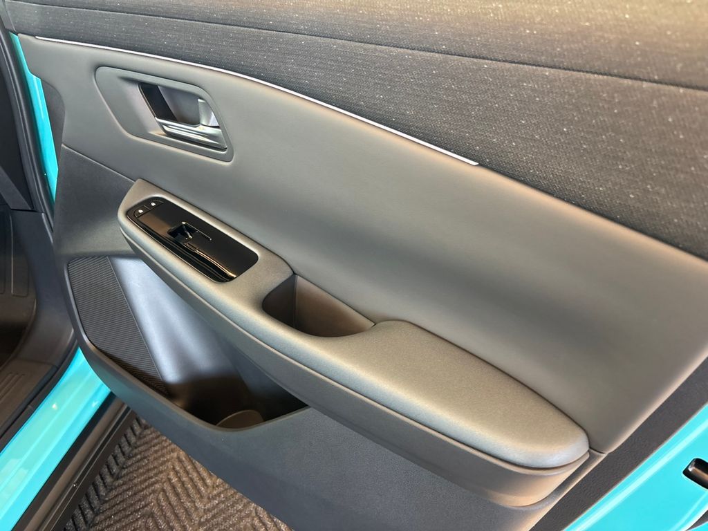 2026 Nissan Leaf PLATINUM+