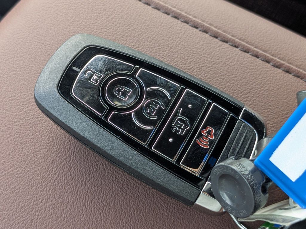 2025 Lincoln Navigator Reserve L