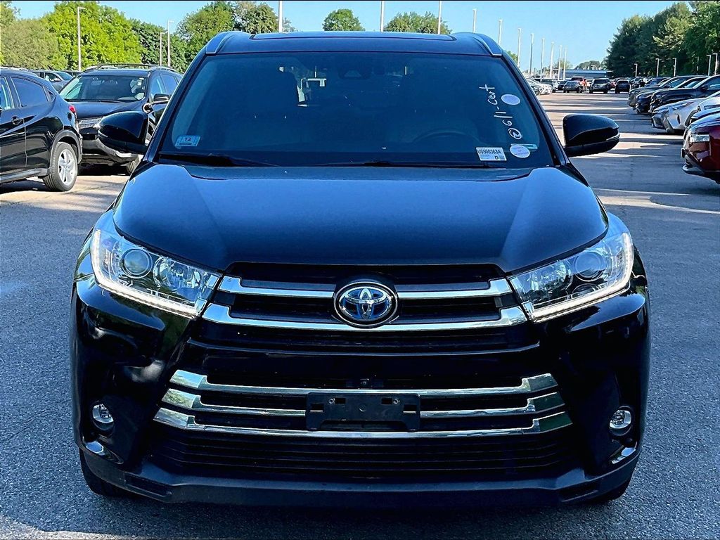 2019 Toyota Highlander Hybrid — photo 2