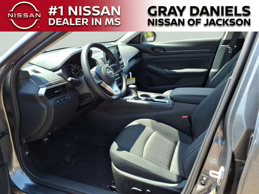 New 2026 Nissan Altima Sedan