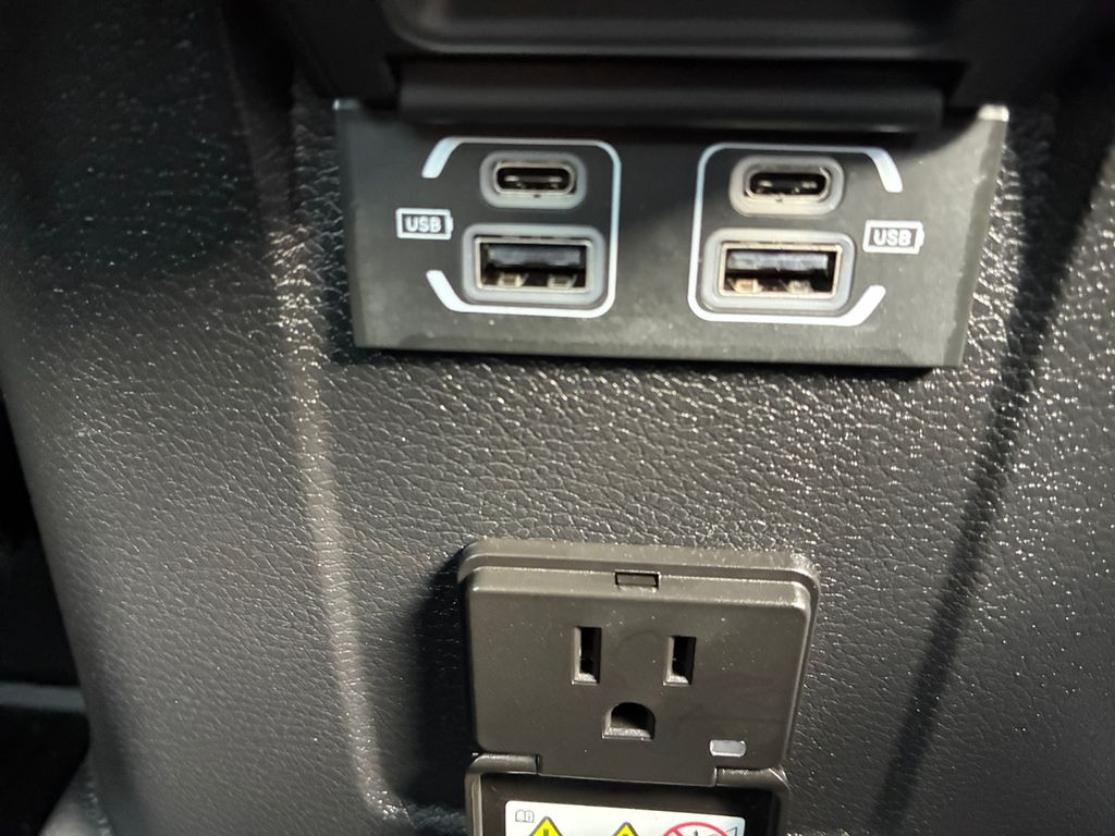 Used Car 2023 Jeep Gladiator  Mojave For Sale Under $40,000 In Austin, Texas