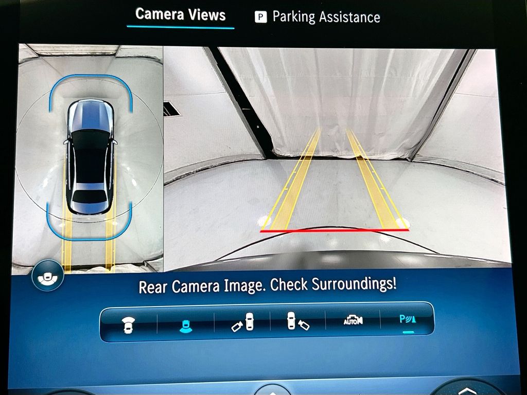 Thumbnail: 2025 Mercedes-Benz C-Class - 15