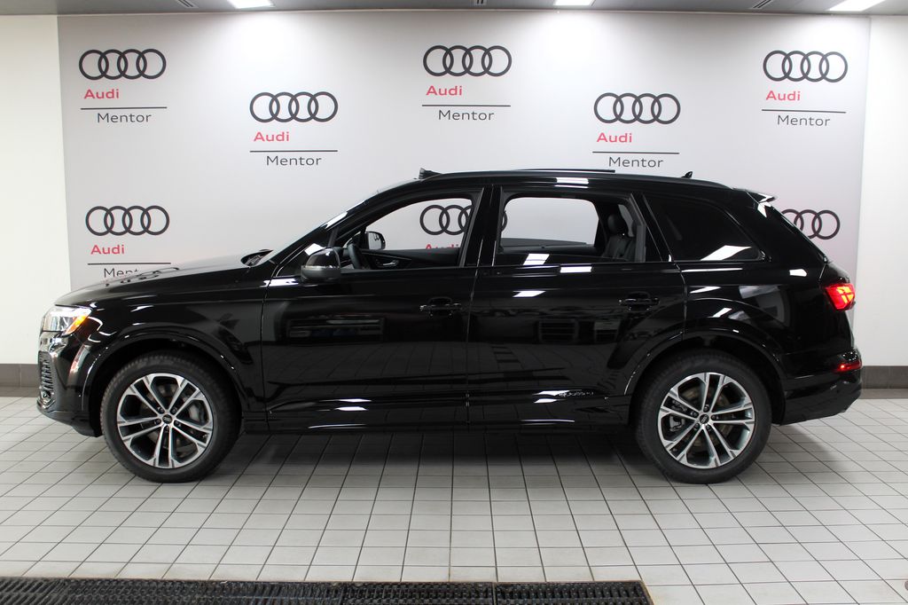 Thumbnail: 2026 Audi Q7 - 3