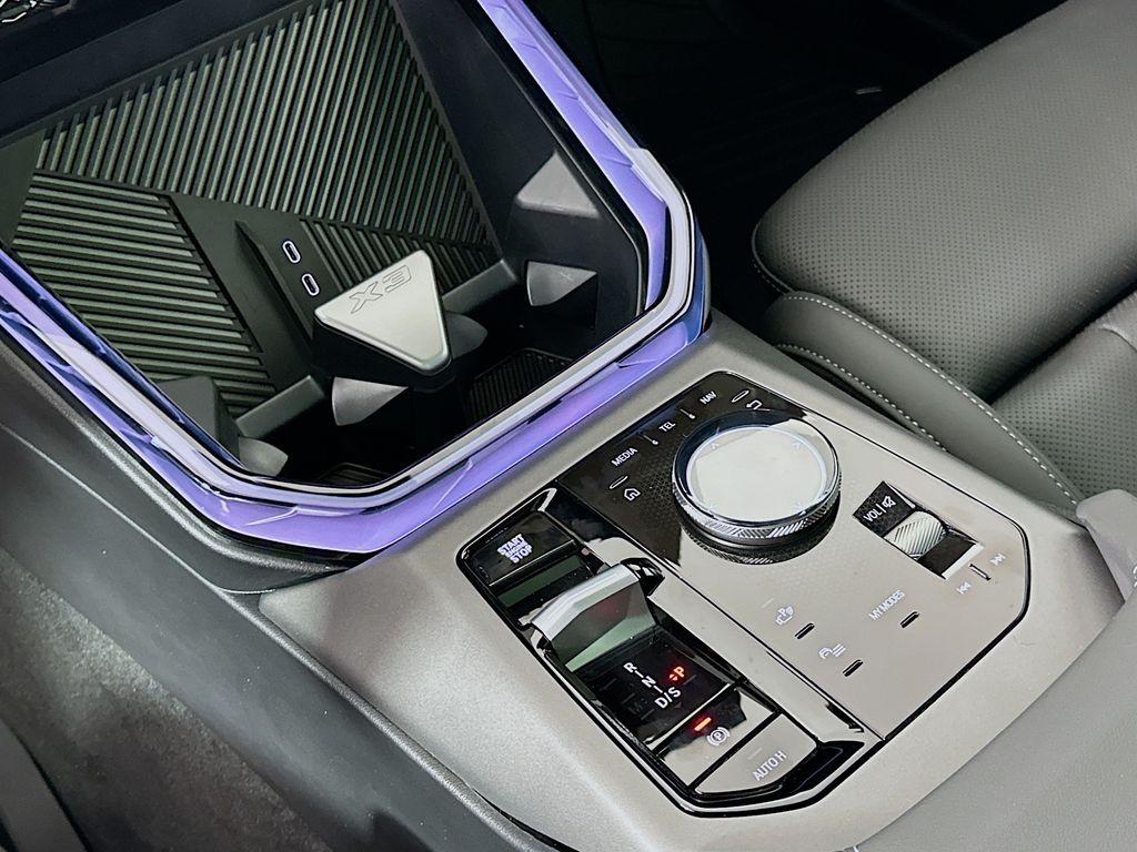 Thumbnail: 2026 BMW X3 - 15