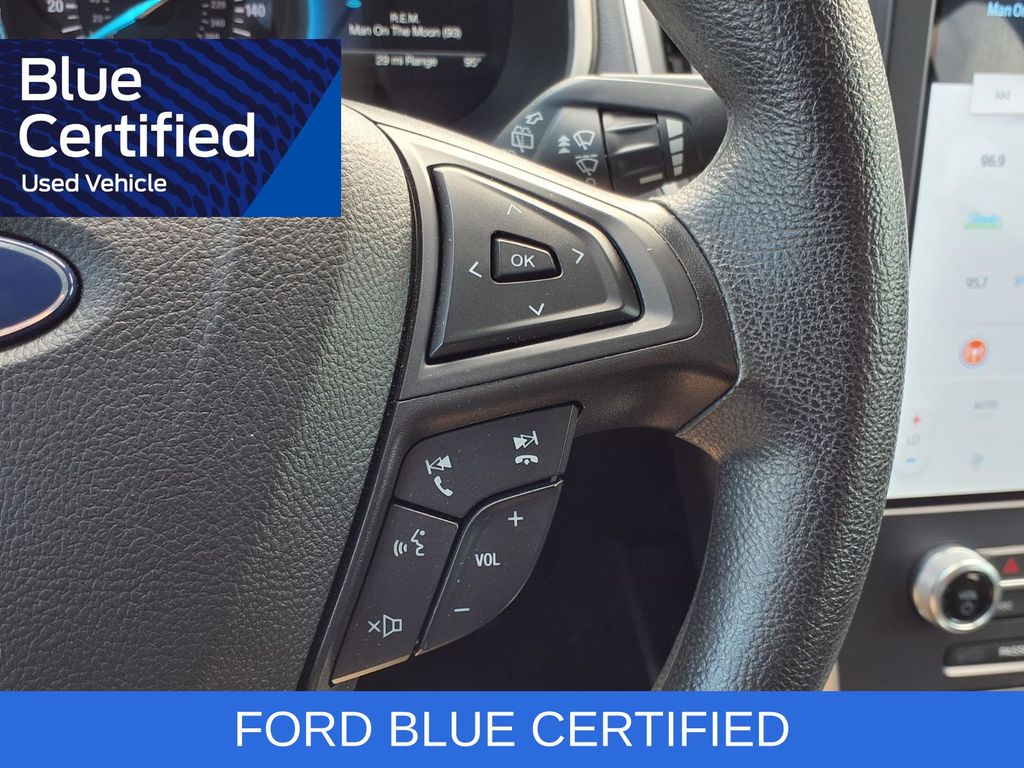 2021 Ford Edge SE Gray at Autostrade