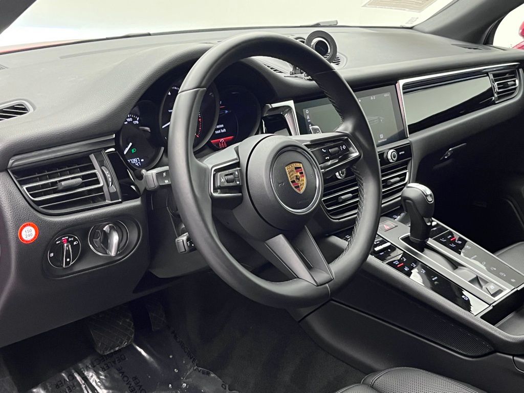 2022 Porsche Macan  5