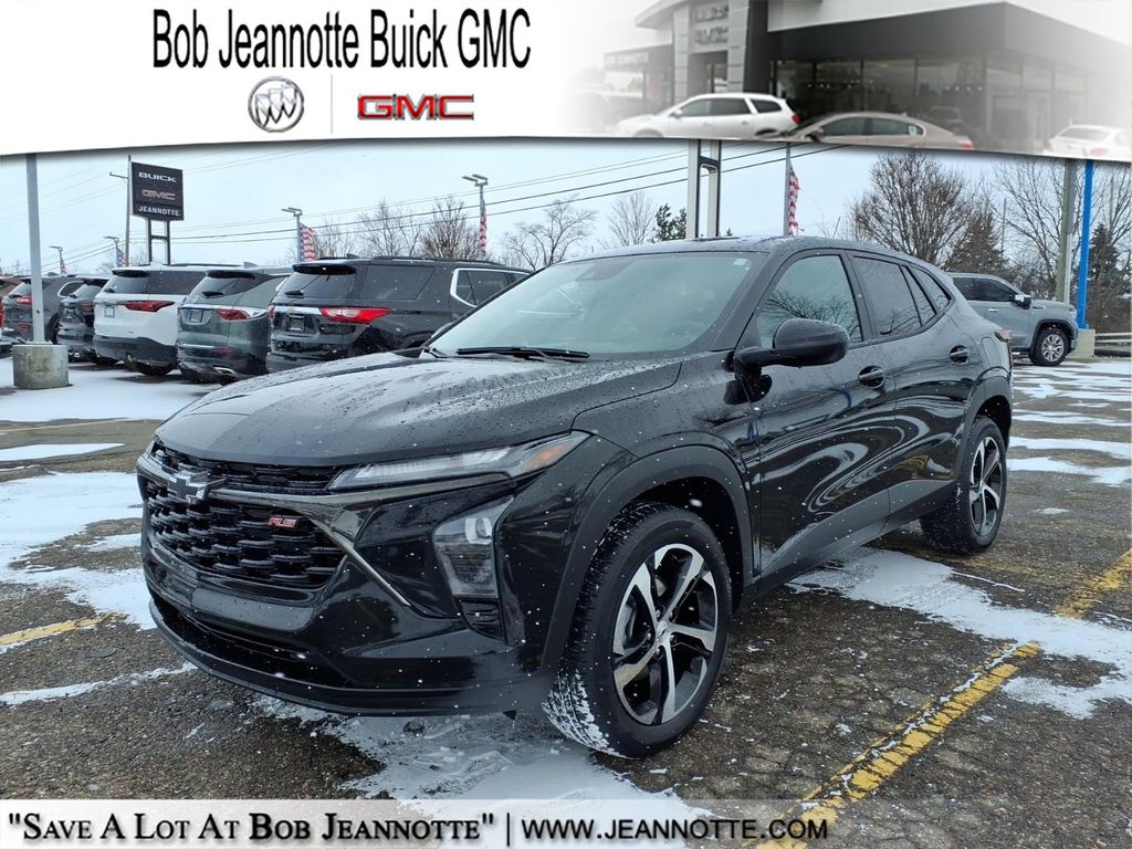 2024 Chevrolet Trax RS with 1RS FWD