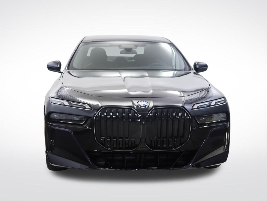 Thumbnail: 2026 BMW 7 Series - 8
